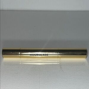 Hourglass secret volumizing glossy lip balm